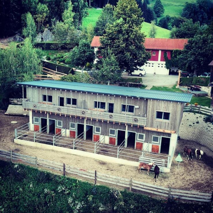 Erlebnisbauernhof Gutschi Ranch كامب المظهر الخارجي الصورة
